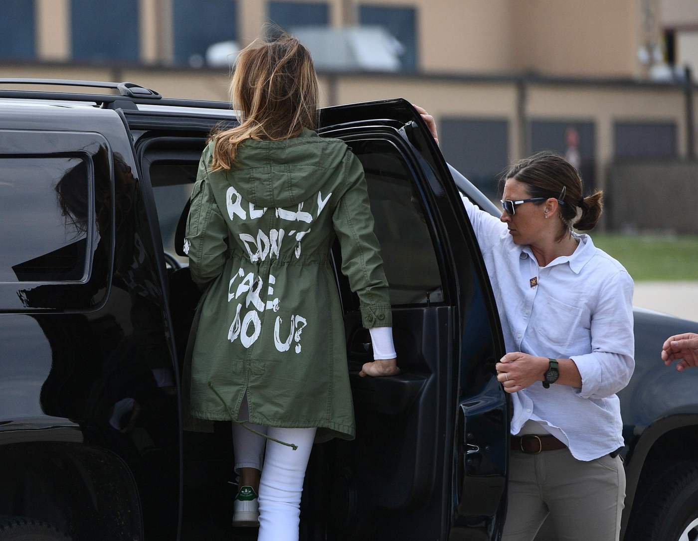 Melania Trump offers strange defense for ‘I really don’t care’ jacket