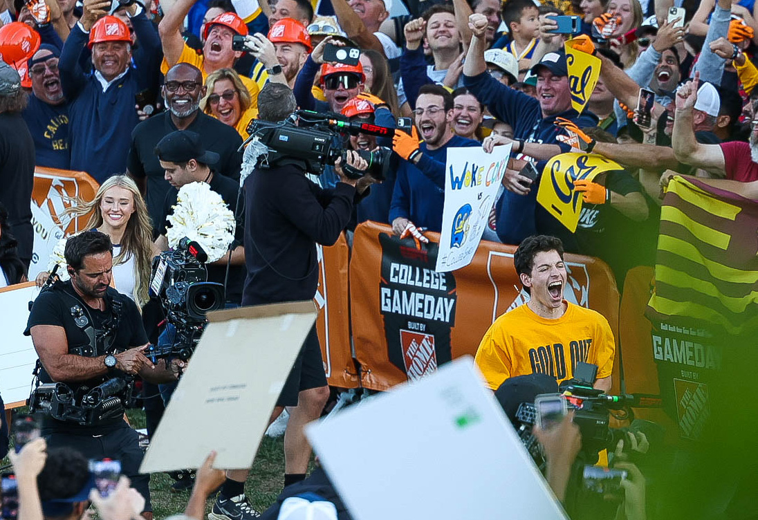 ‘Incredible’: Livermore High alum makes $100k field goal at Cal’s College Gameday