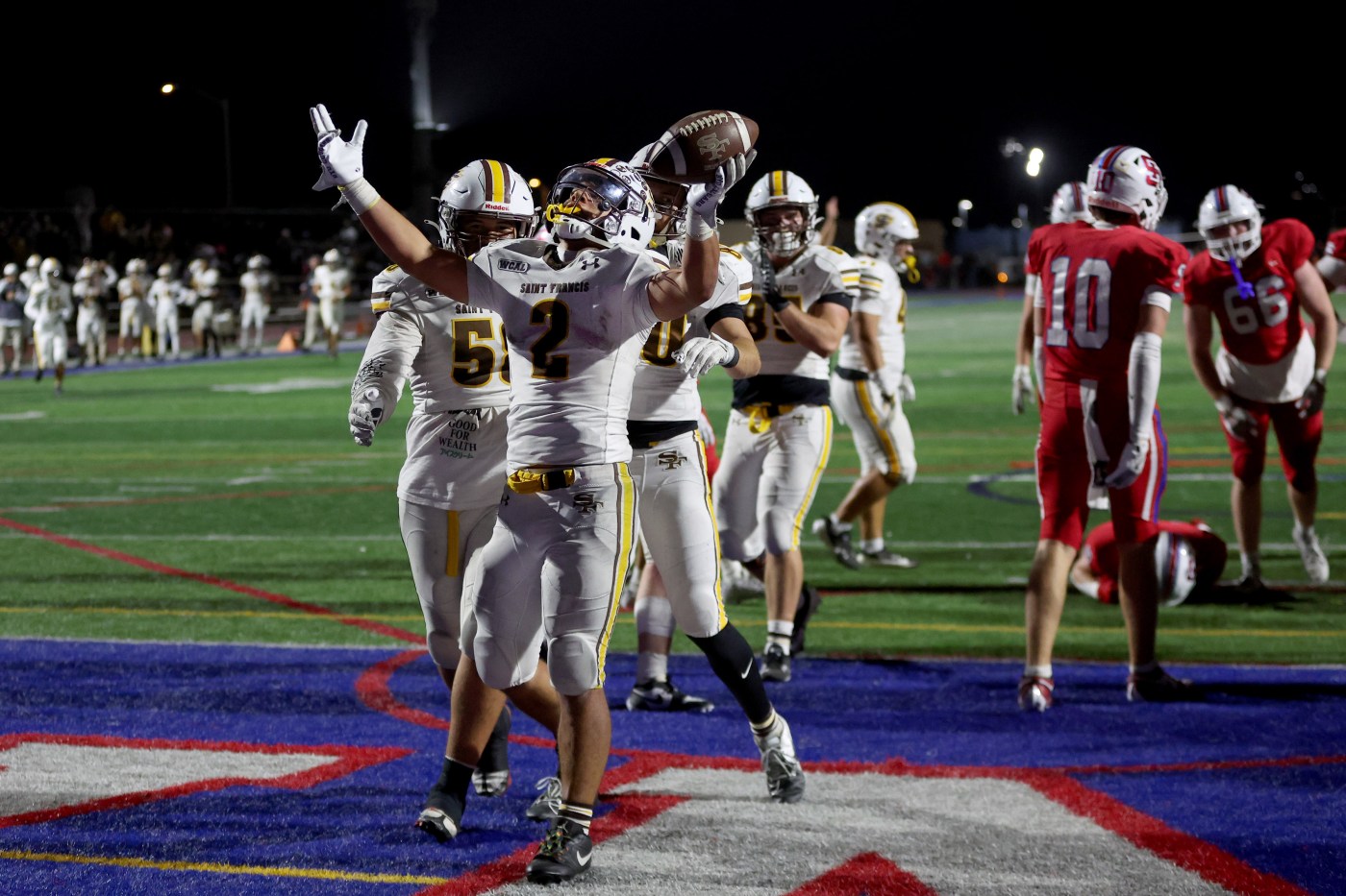 Tale of two halves: St. Francis comes out of halftime locker room, scores 27 unanswered to beat St. Ignatius