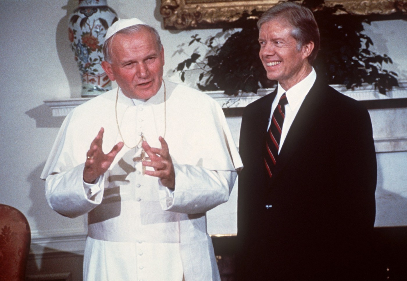 Today in History: October 6, Pope John Paul II visits the White House