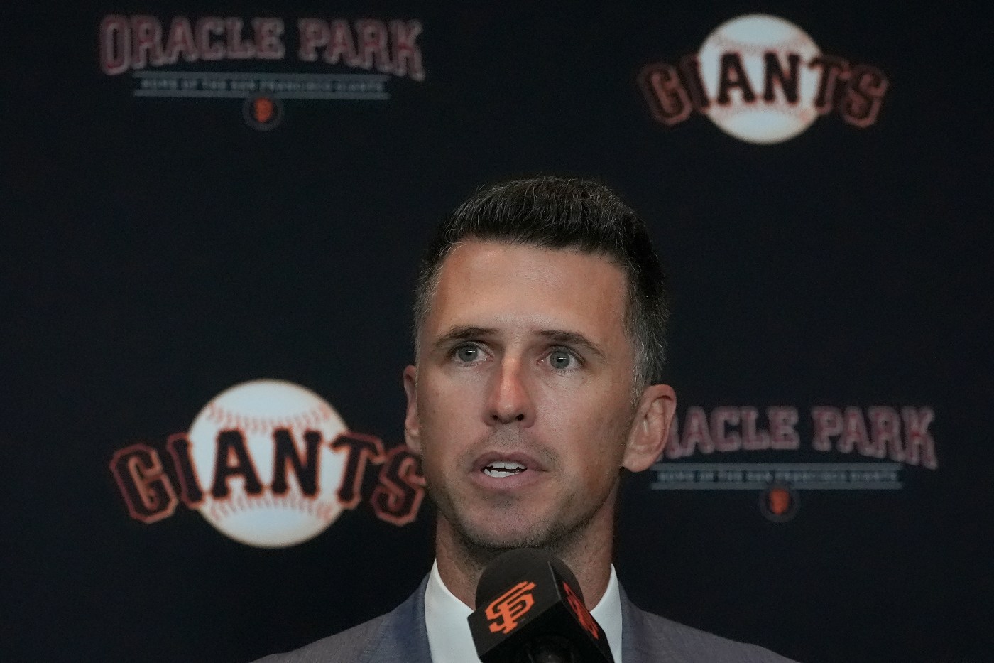 Kurtenbach: A month into Buster Posey’s tenure, these are the same ol’ Giants