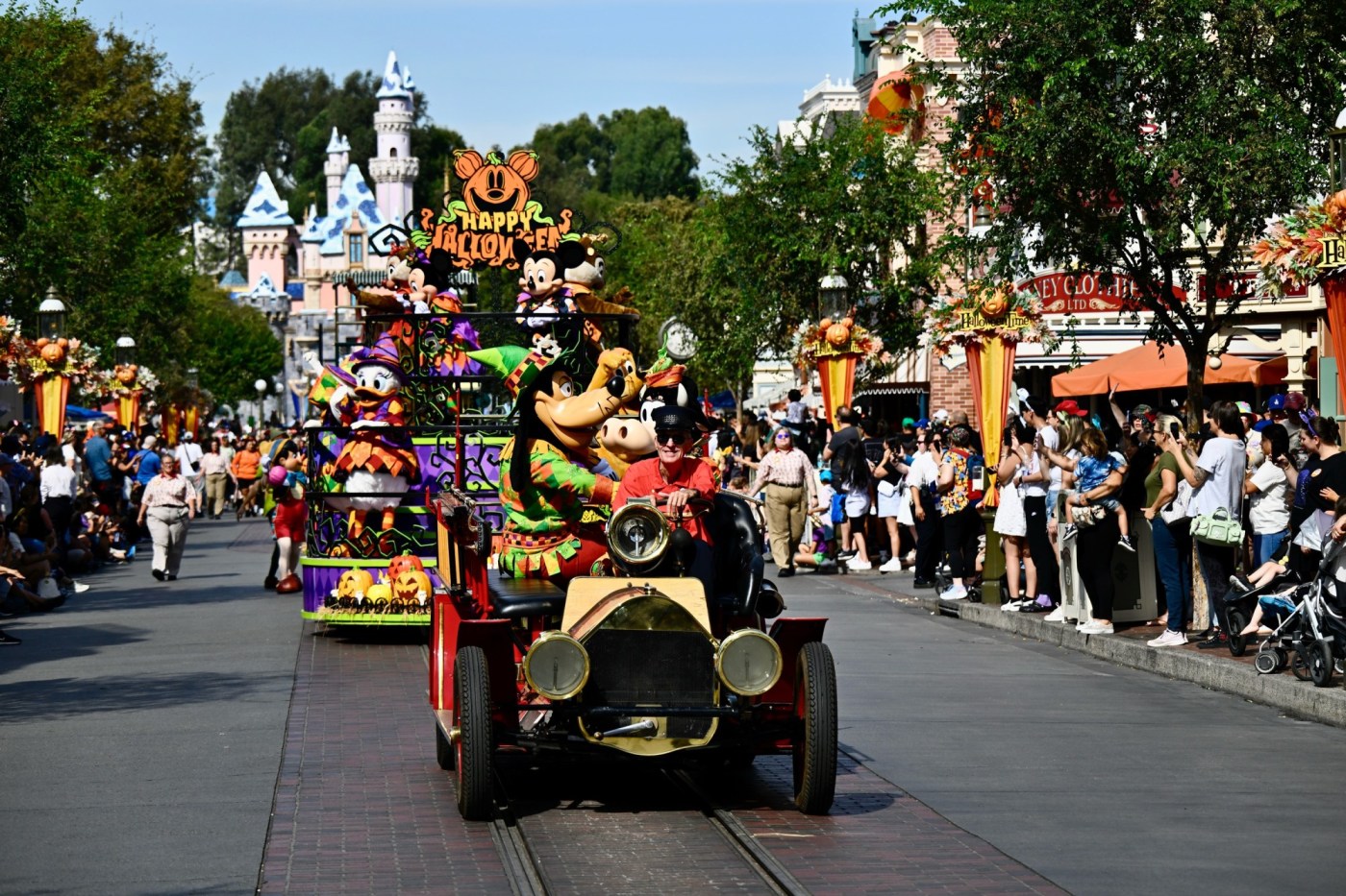 Disneyland restarts Magic Key sales — What you need to know