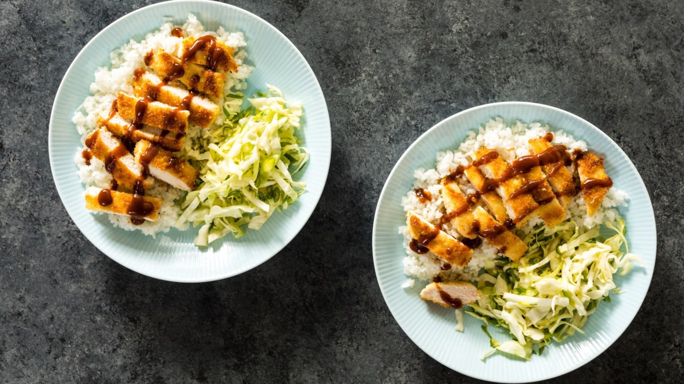 Recipe: How to make Japanese-style fried chicken with Tonkatsu sauce