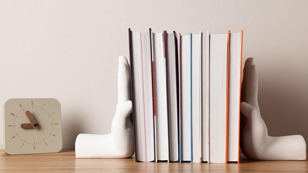 The best bookends to showcase your favorite reads