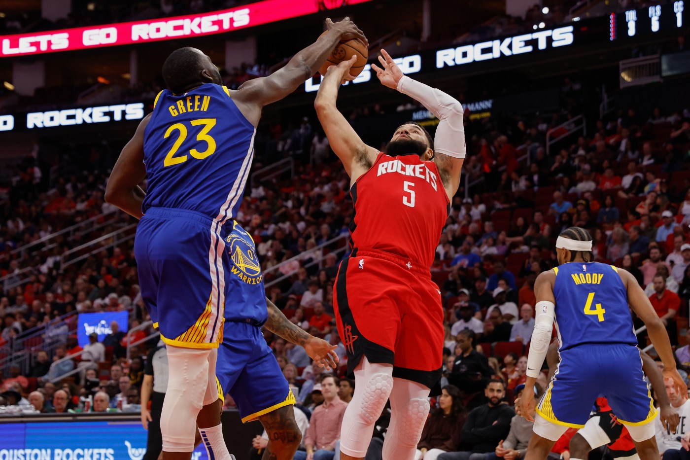 Warriors blow 31-point lead, but avoid late collapse to beat Rockets in overtime