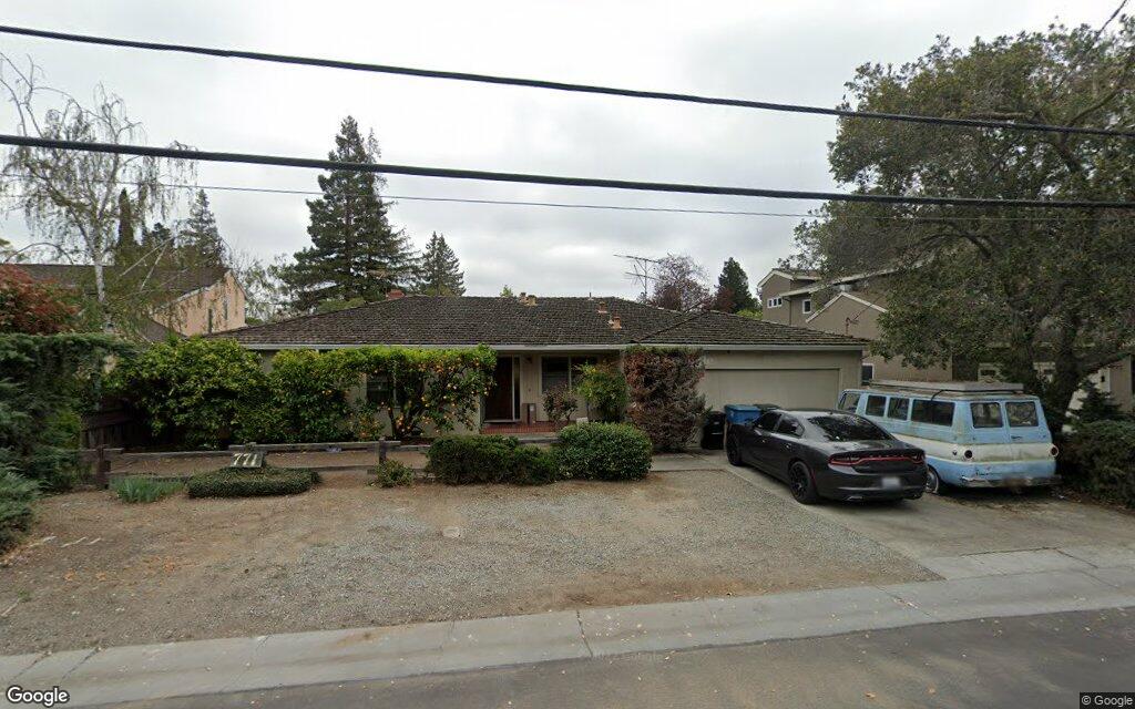 Single-family residence in Palo Alto sells for $2.8 million