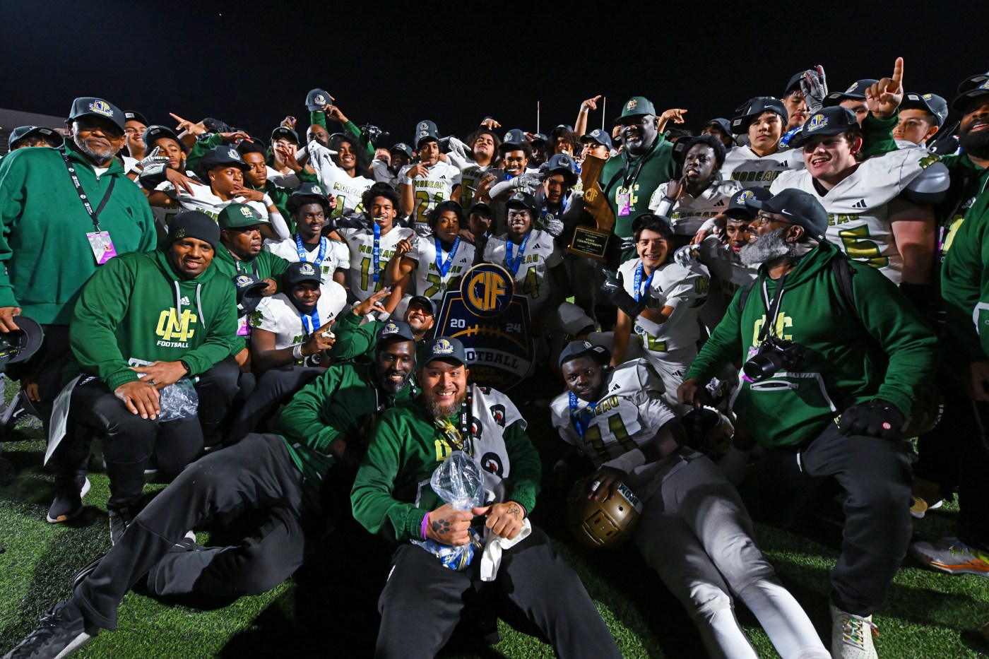 No doubt about it: Moreau Catholic overwhelms Lindsay, captures 7-AA state crown