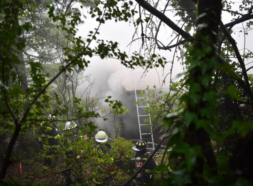 Firefighters battling 2-alarm blaze at house in Orinda