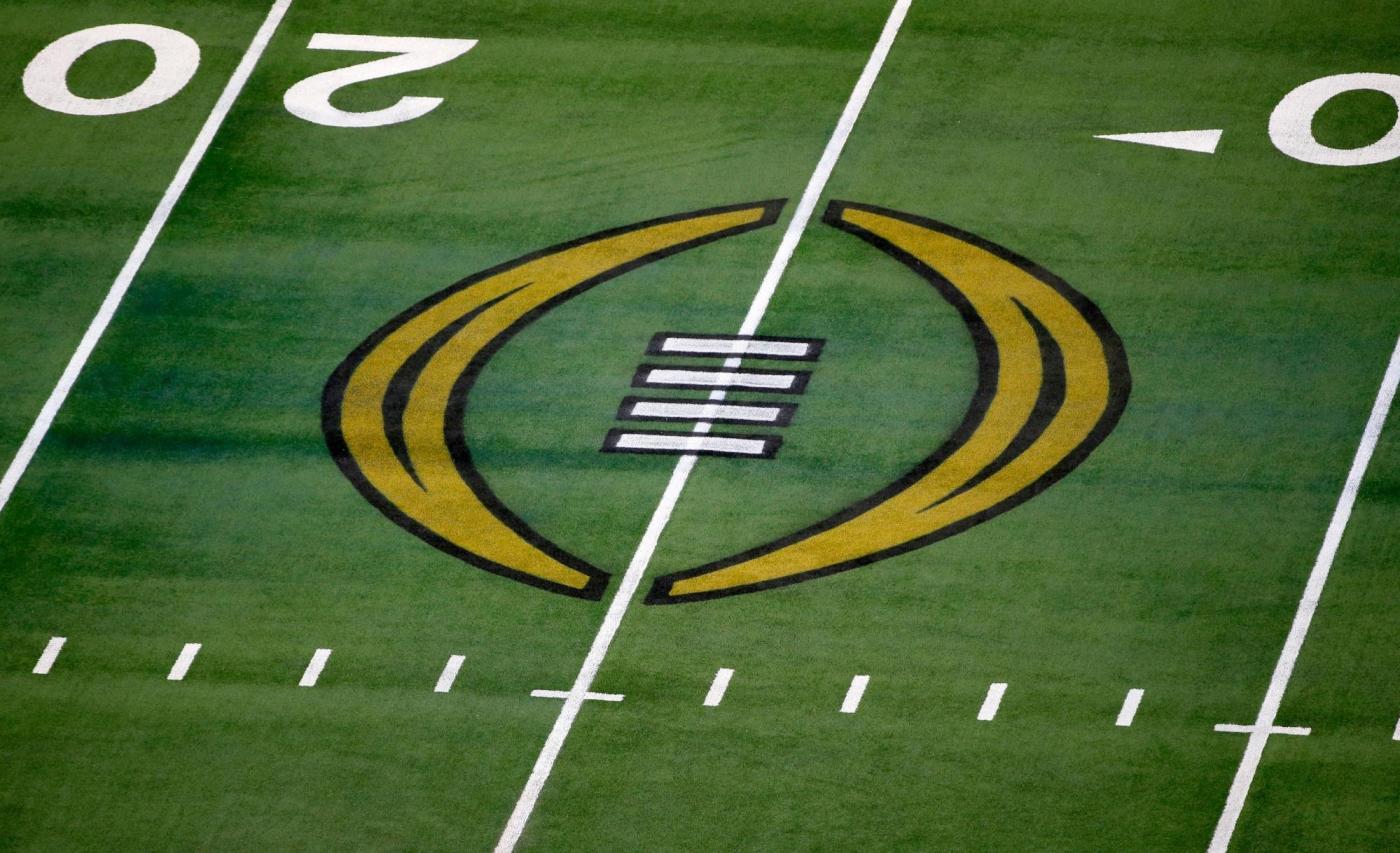 CFP rankings release: Oregon on top as Alabama climbs into projected field (at Miami’s expense)