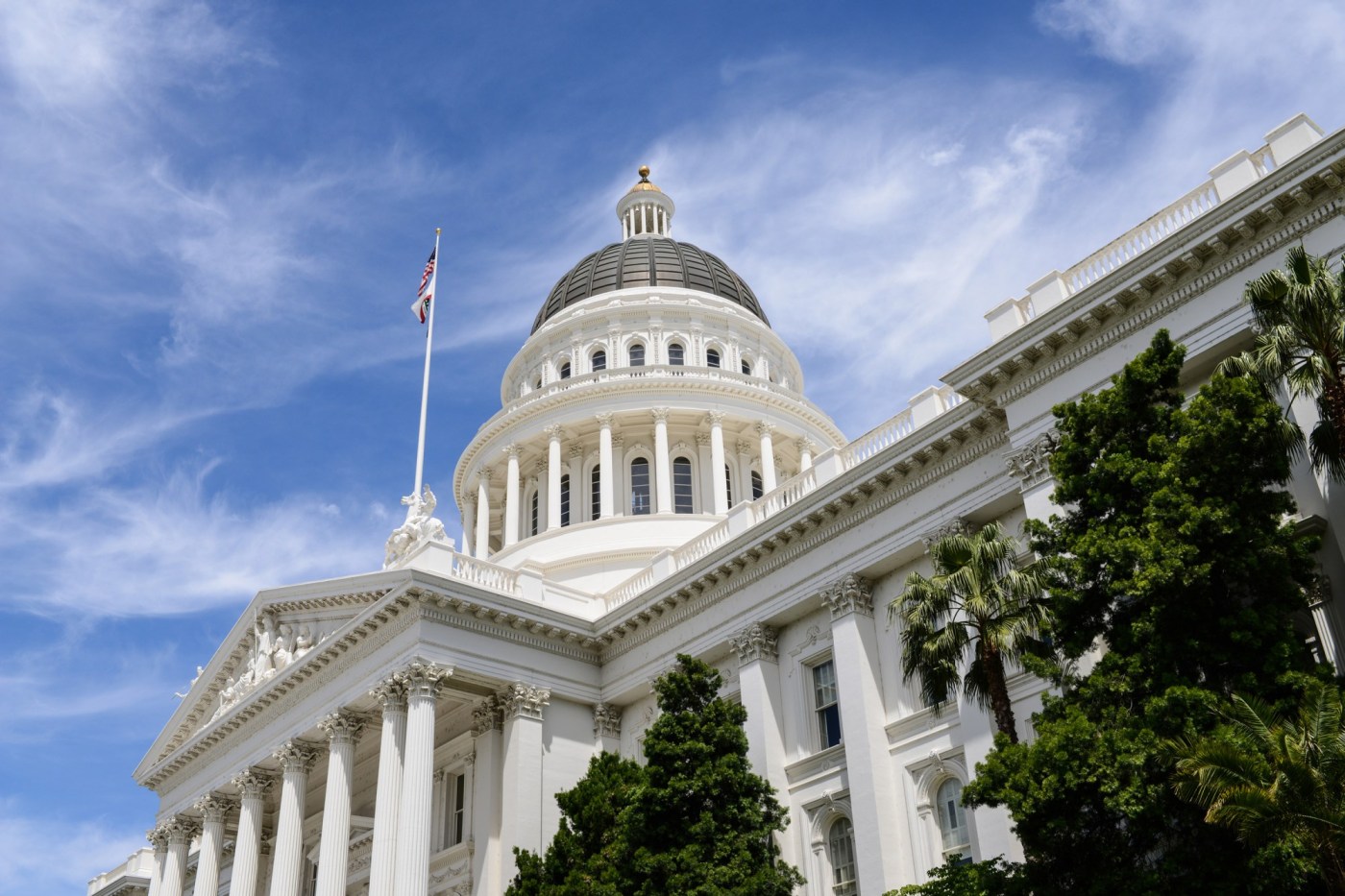 Wave of women lawmakers brings California close to gender parity