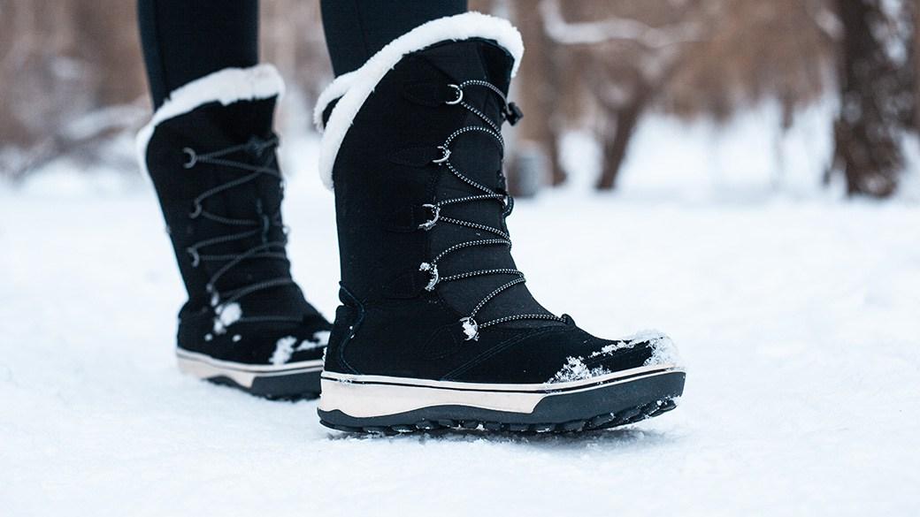Keep feet warm with these must-have women’s snow boots