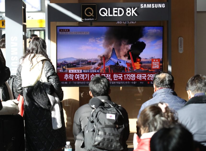 At least 28 dead in South Korea airplane crash