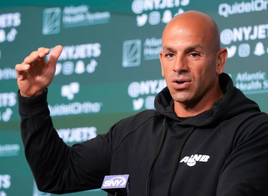 49ers interview Robert Saleh and Lions assistant for defensive coordinator opening