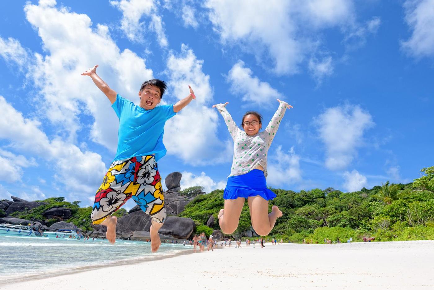 6 tips to keep teenagers happy on vacation