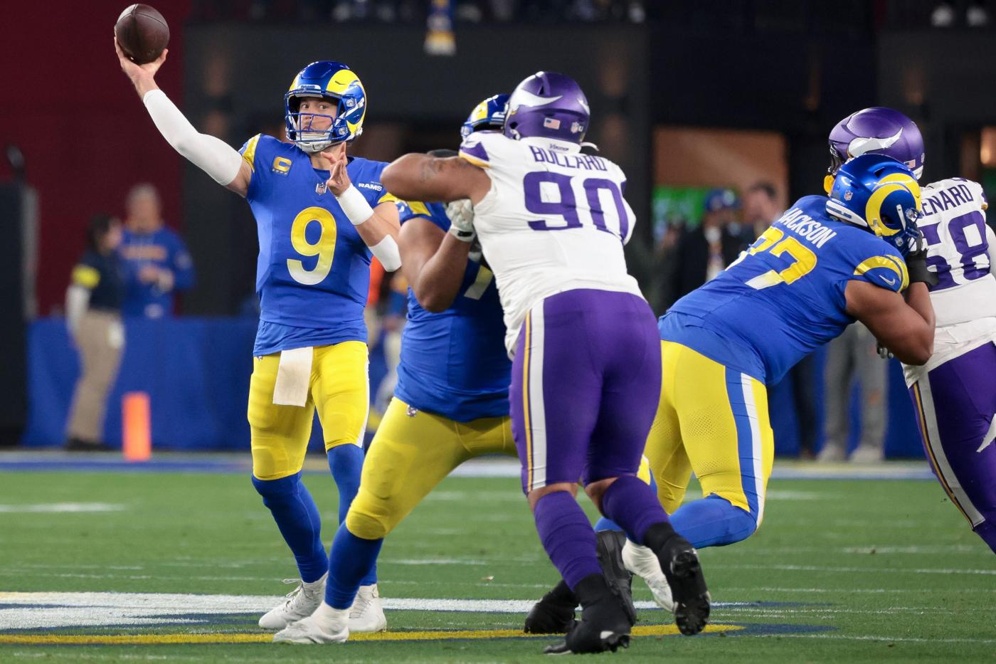 Dominant Rams makes themselves at home in Arizona with rout of Vikings