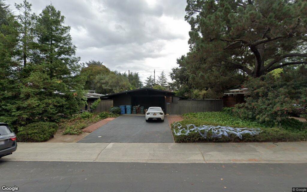 Single-family home in Palo Alto sells for $2.6 million