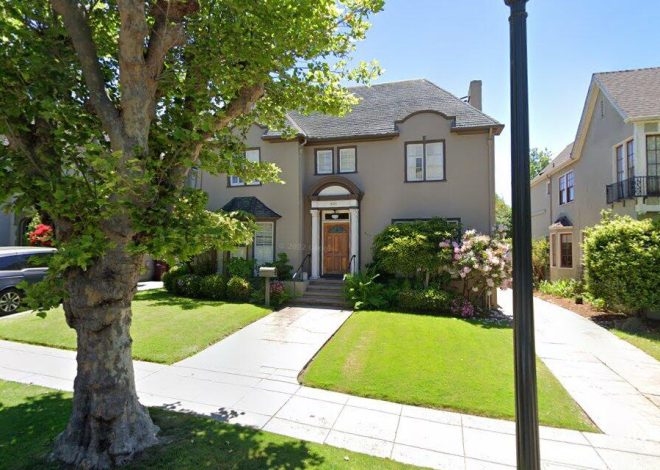 Single family residence sells in Oakland for $2.5 million