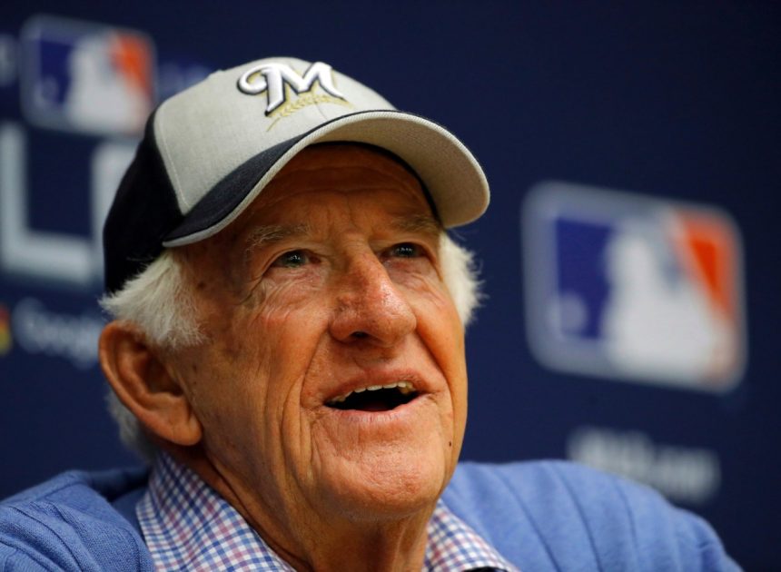 ‘Mr. Baseball’ Bob Uecker, ‘Mr. Belvedere’ star, dies at 90