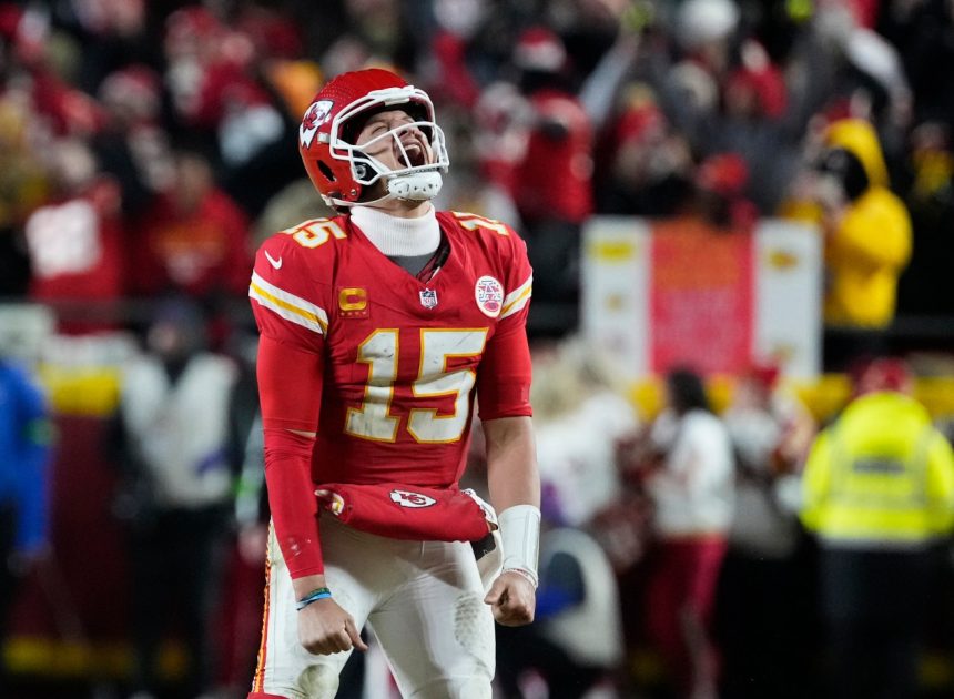 Chiefs get more Mahomes magic, beat Bills to advance to 3rd straight Super Bowl