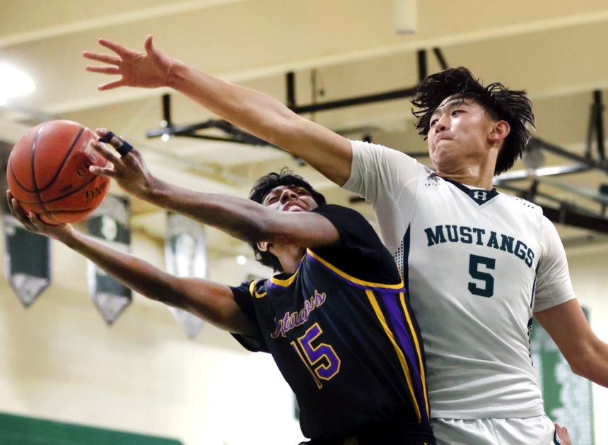 Homestead bullies Monta Vista in crosstown showdown, pulls away in second quarter to pick up league win