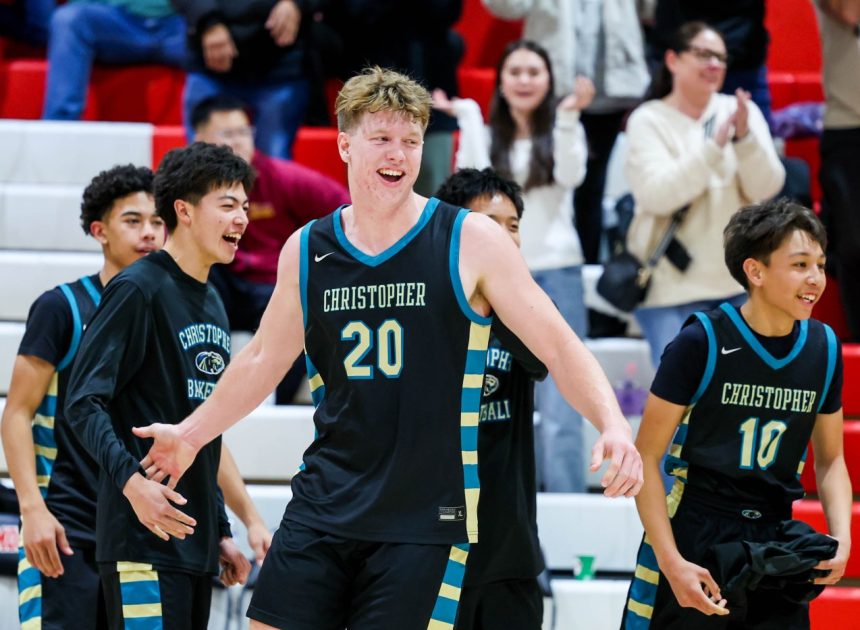 Thriller: Christopher outlasts Westmont in OT as Jaxen Robinson’s late shot rolls in