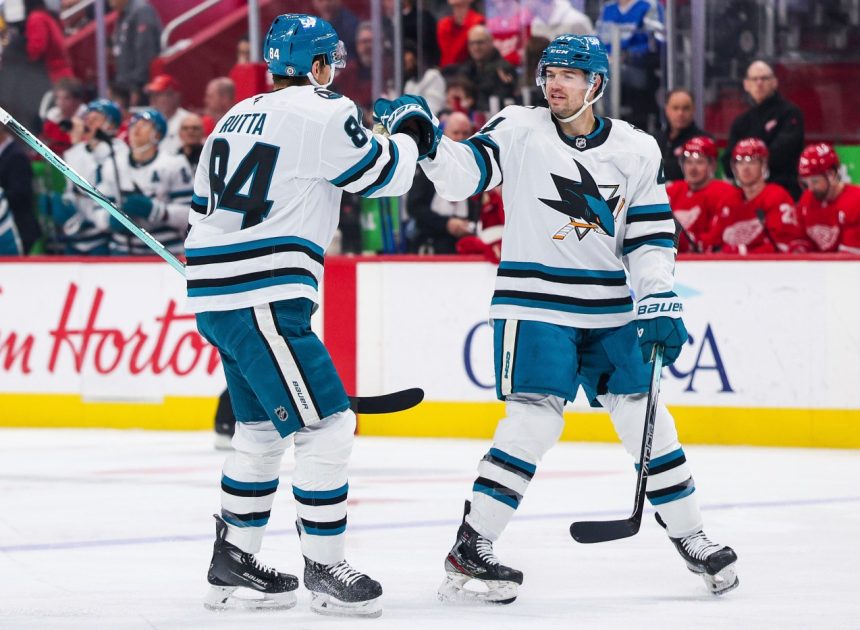 Sharks beat Detroit Red Wings with barrage of third period goals