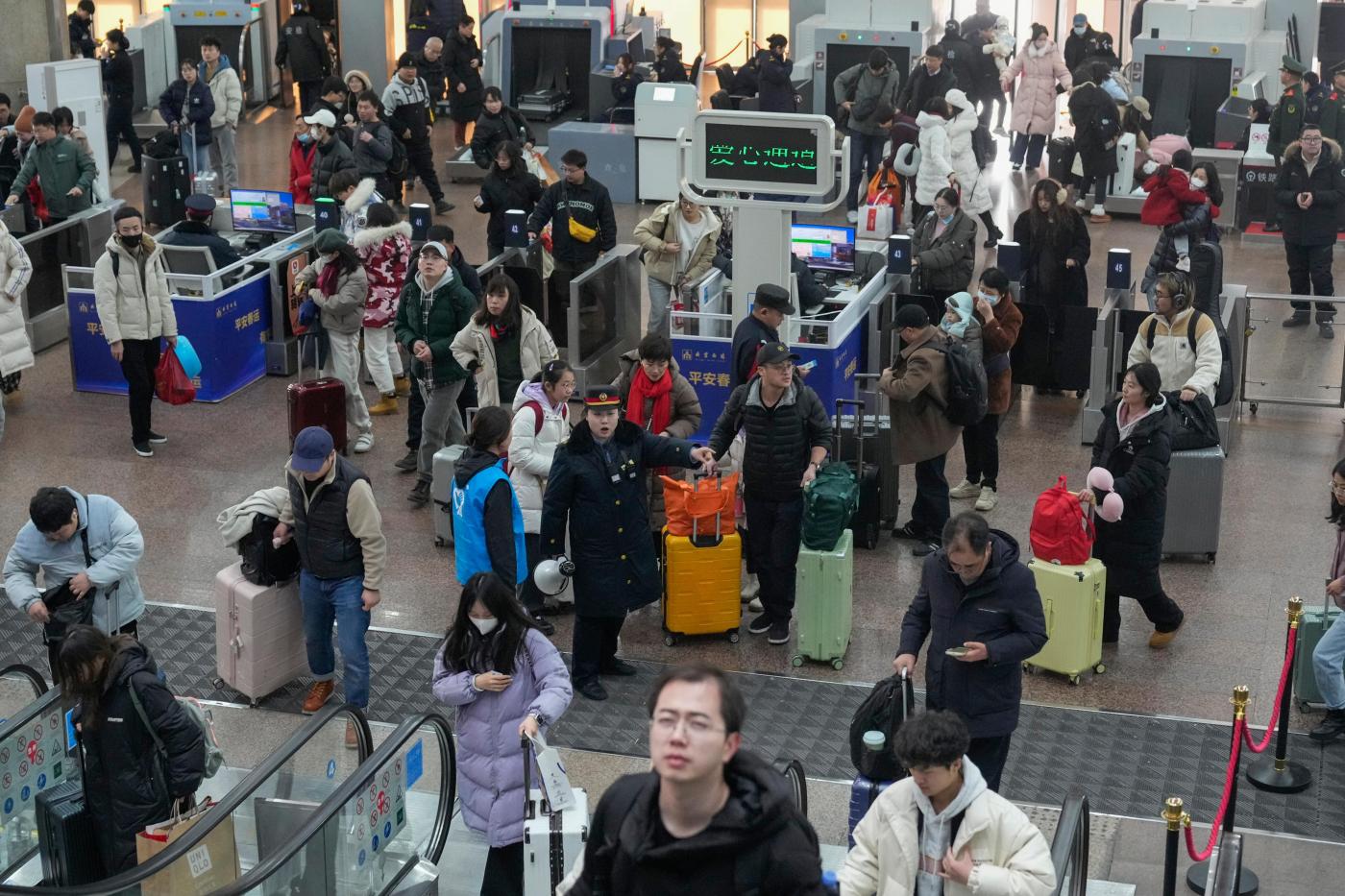 China’s Lunar New Year travel rush kicks into high gear with 9 billion trips expected