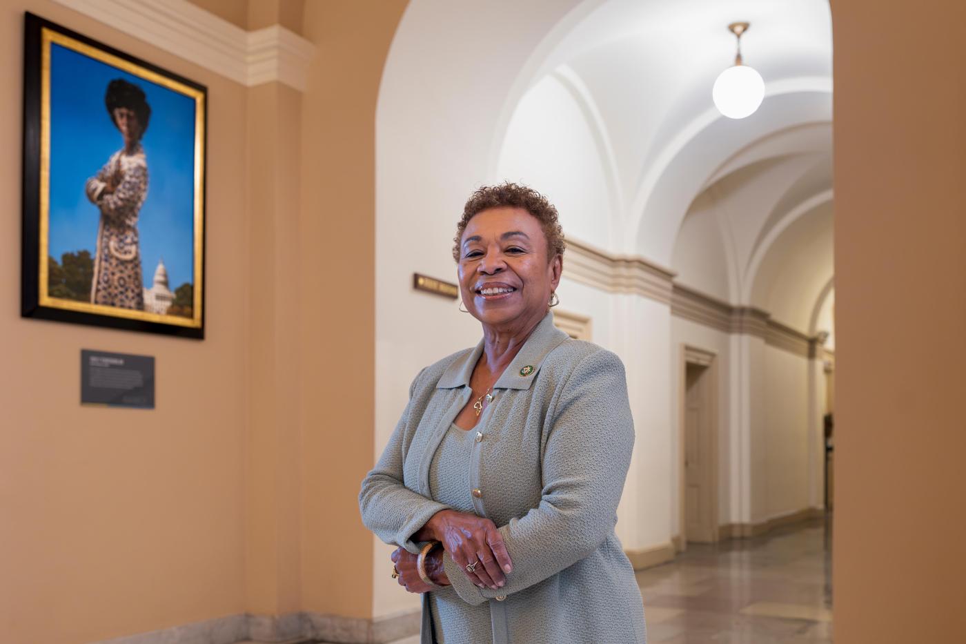 Barbara Lee, newly retired from Congress, announces run for Oakland mayor