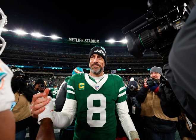 Jets’ Aaron Rodgers undecided on playing future, focused on California wildfires