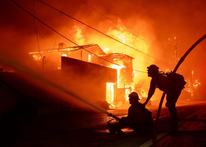 “Extreme fire behavior” expected in Los Angeles as fires rage