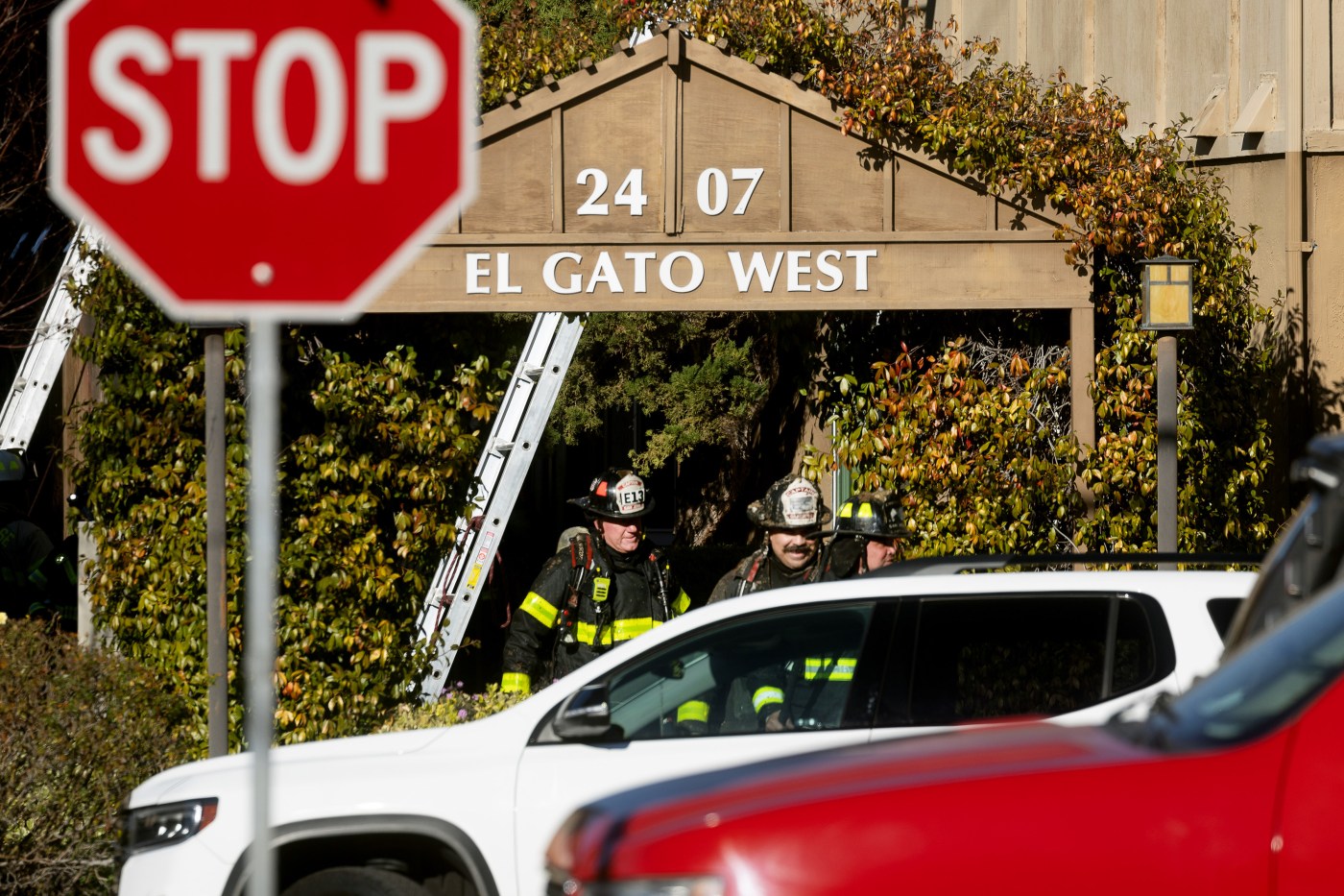 Three-alarm fire rips through San Jose apartment complex