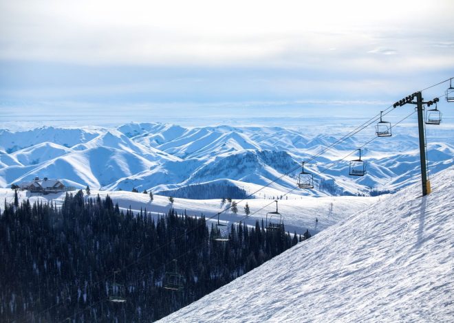 10 best ski resorts in the West include a throwback surprise