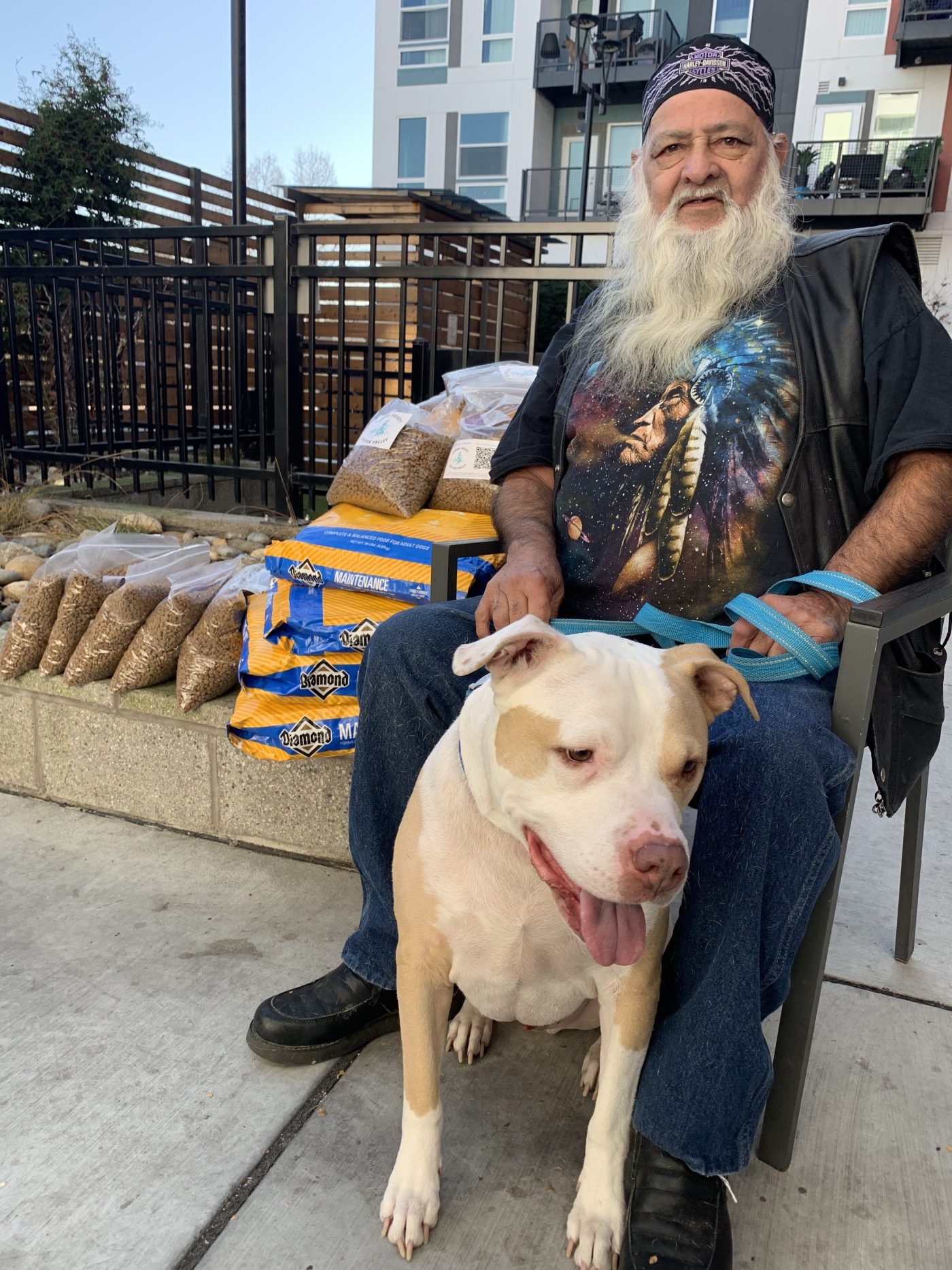 Humane Society’s Pet Pantry serves millionth meal to D.O.G.