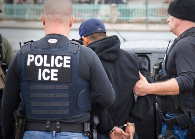 California schools could warn students, parents if ICE agents show up, new bill proposes