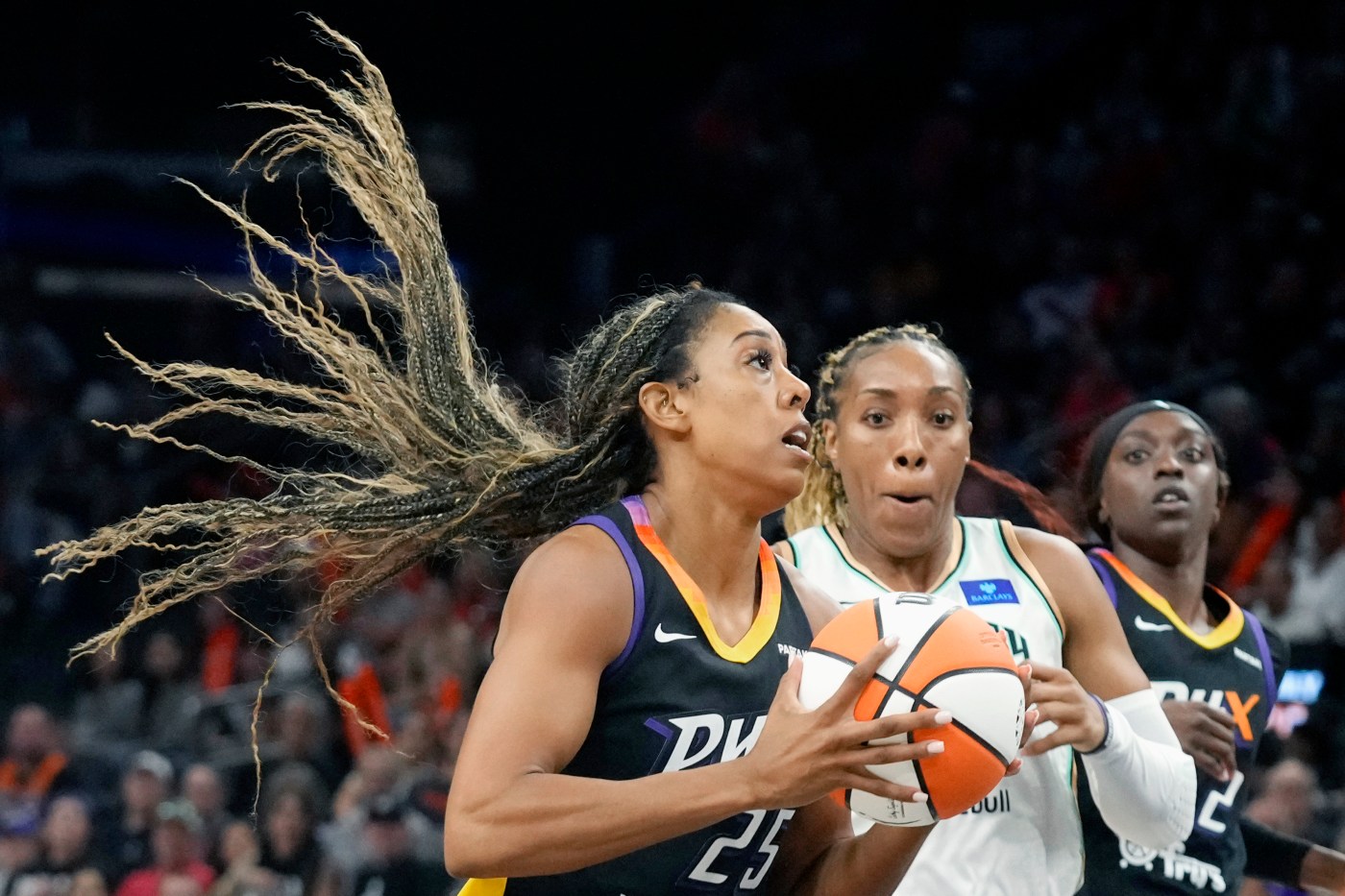 Valkyries sign Monique Billings, their first free agent