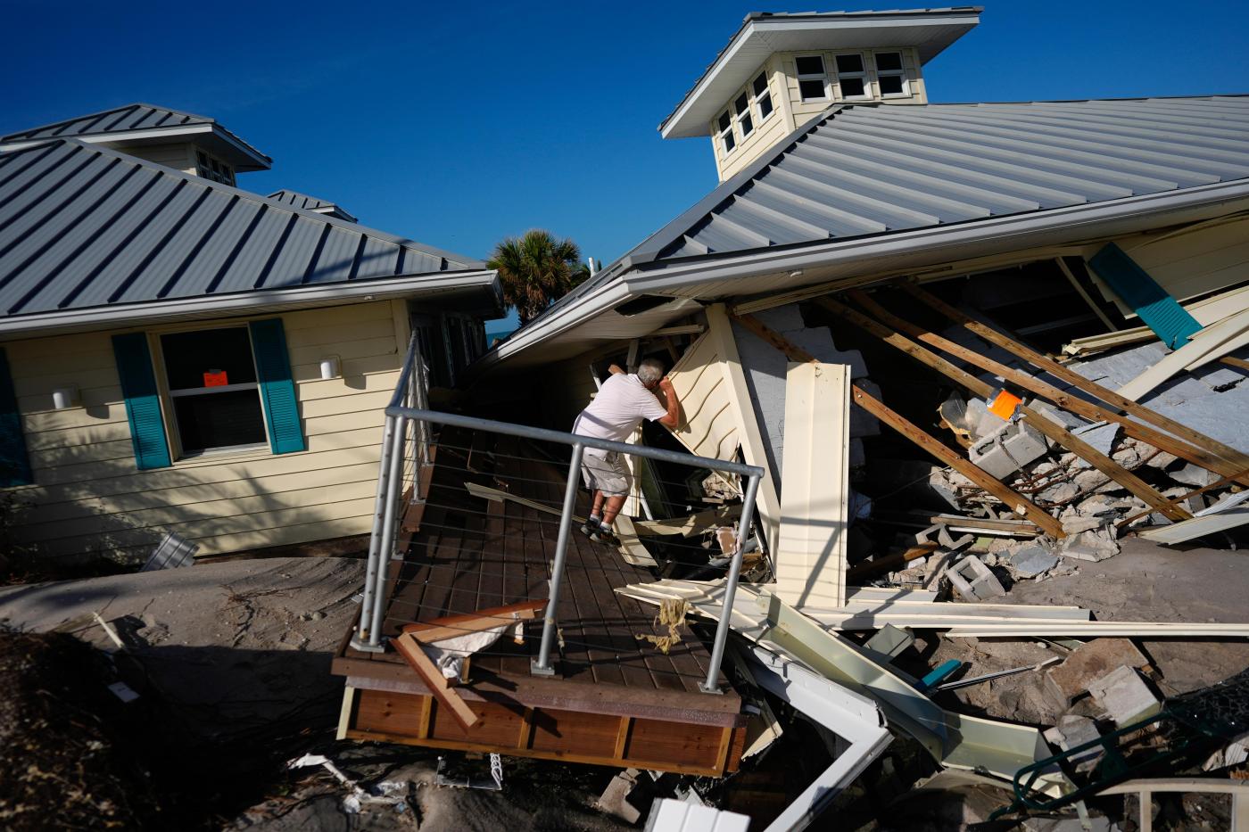 Who gets more disaster aid? Republican states. Experts explain that and more about FEMA