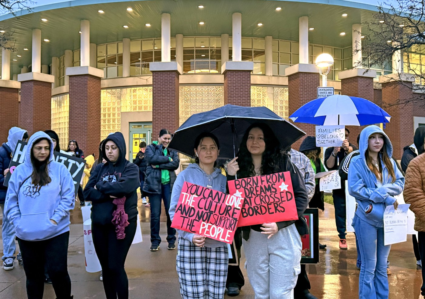 Antioch residents rally against ICE raids