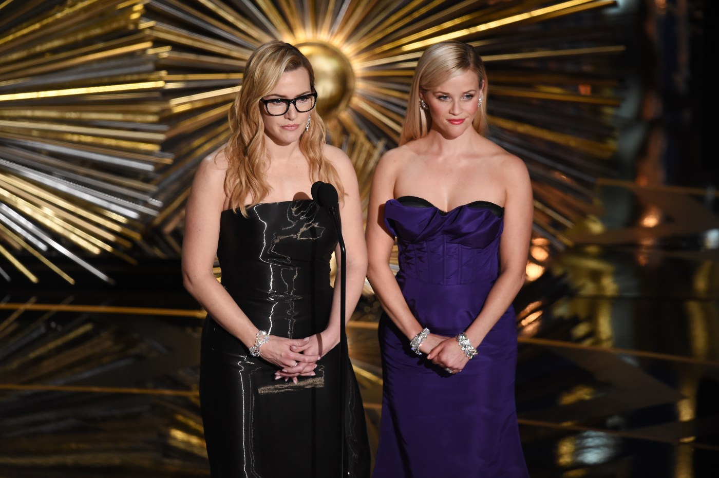 Reese Witherspoon blames fans, not herself, for Kate Winslet ‘stupidity’