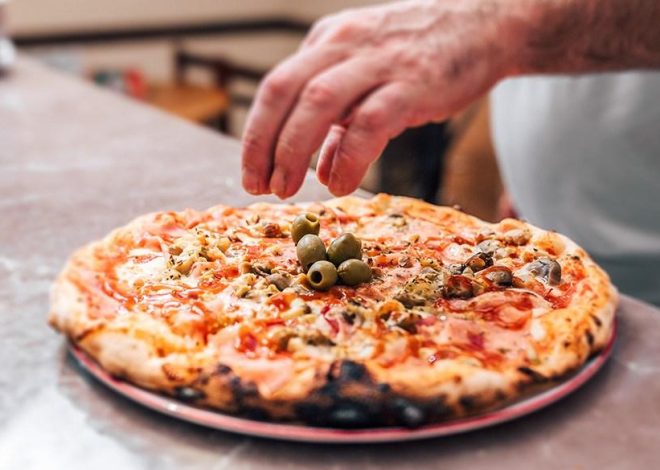 Must-have pizza stones for home chefs