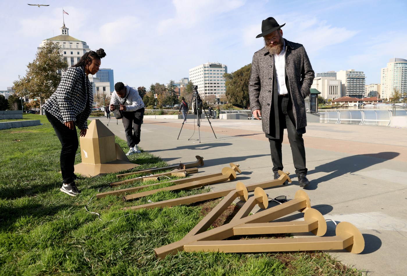 Opinion: Oakland leaders are ignoring city’s antisemitism problem