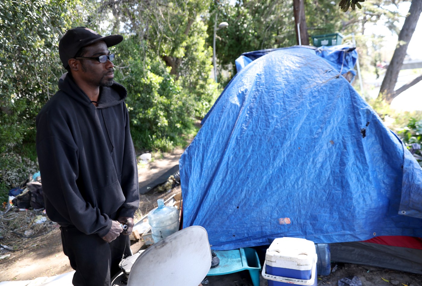 As Oakland prepares to clear Lake Merritt tents, homeless residents unsure where to go