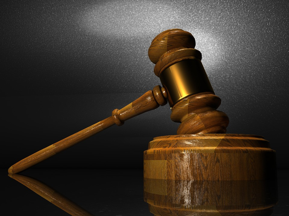 Police search for Salinas fugitive convicted in Monterey gun, evasion case