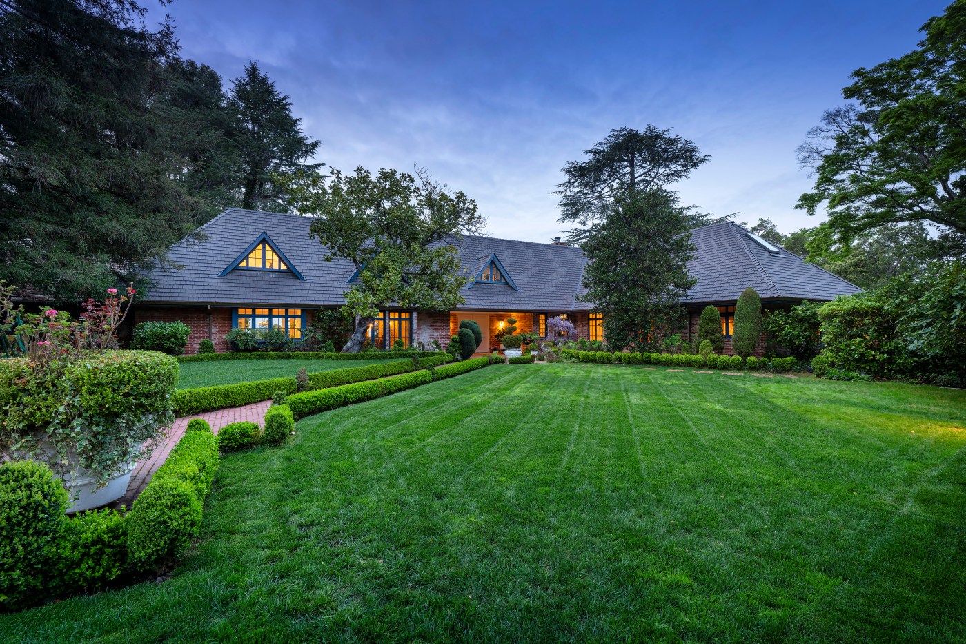 Photos: Levi’s Hillsborough mansion listed for $17.8 million