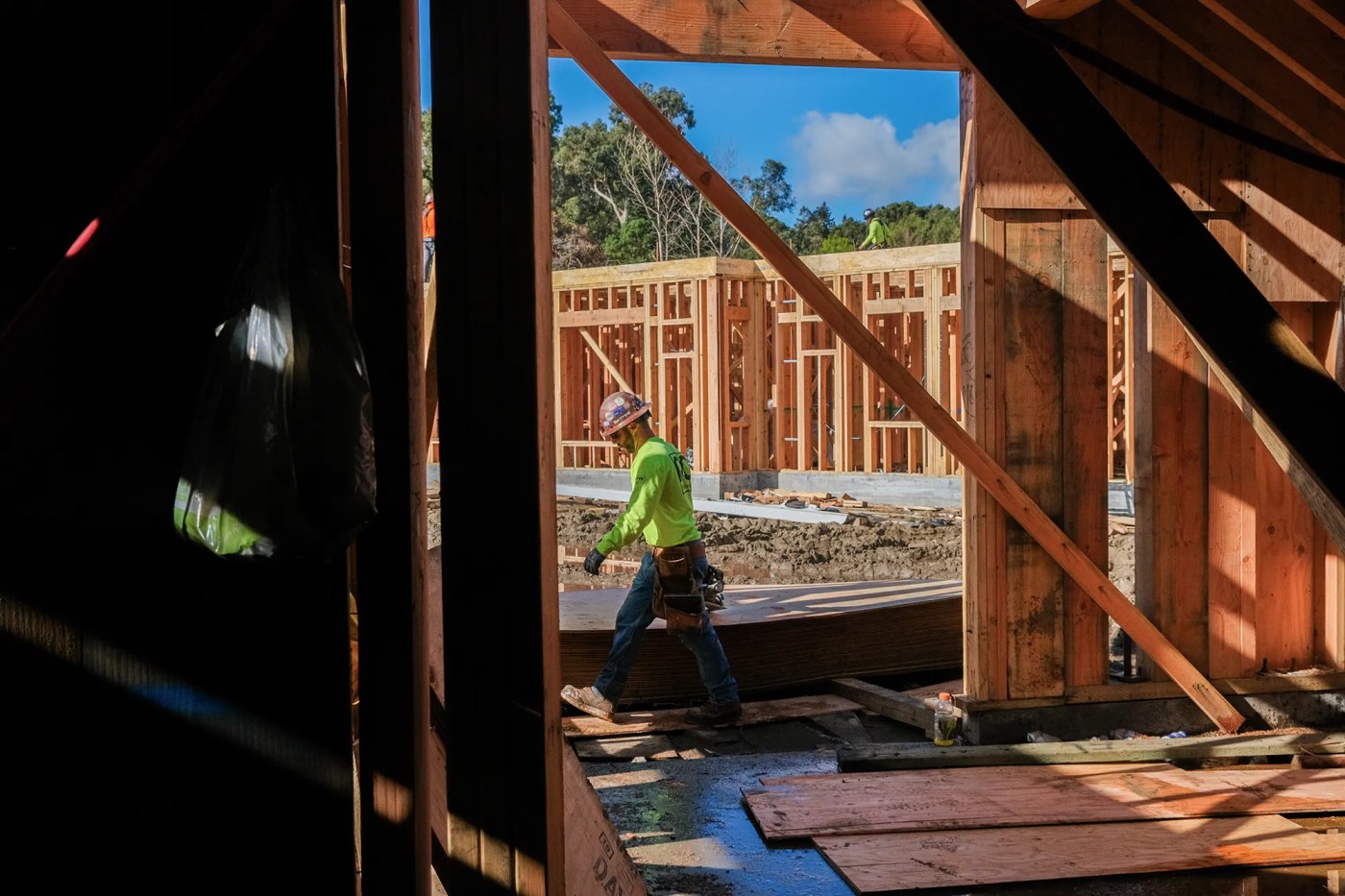 Opinion: Why do California apartments cost so much to build?