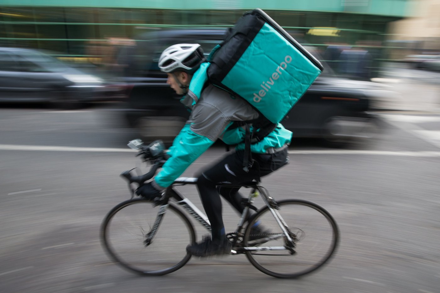 Deliveroo shares jump after $3.6 billion DoorDash offer