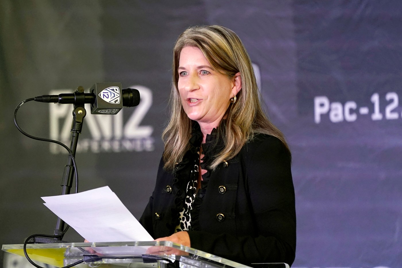 Pac-12 media rights negotiations: Does max exposure outweigh max cash? With upheaval looming, the answer is clear
