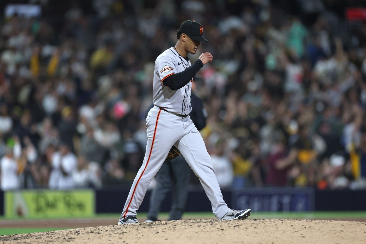 SF Giants fall to Padres as latest comeback effort falls short