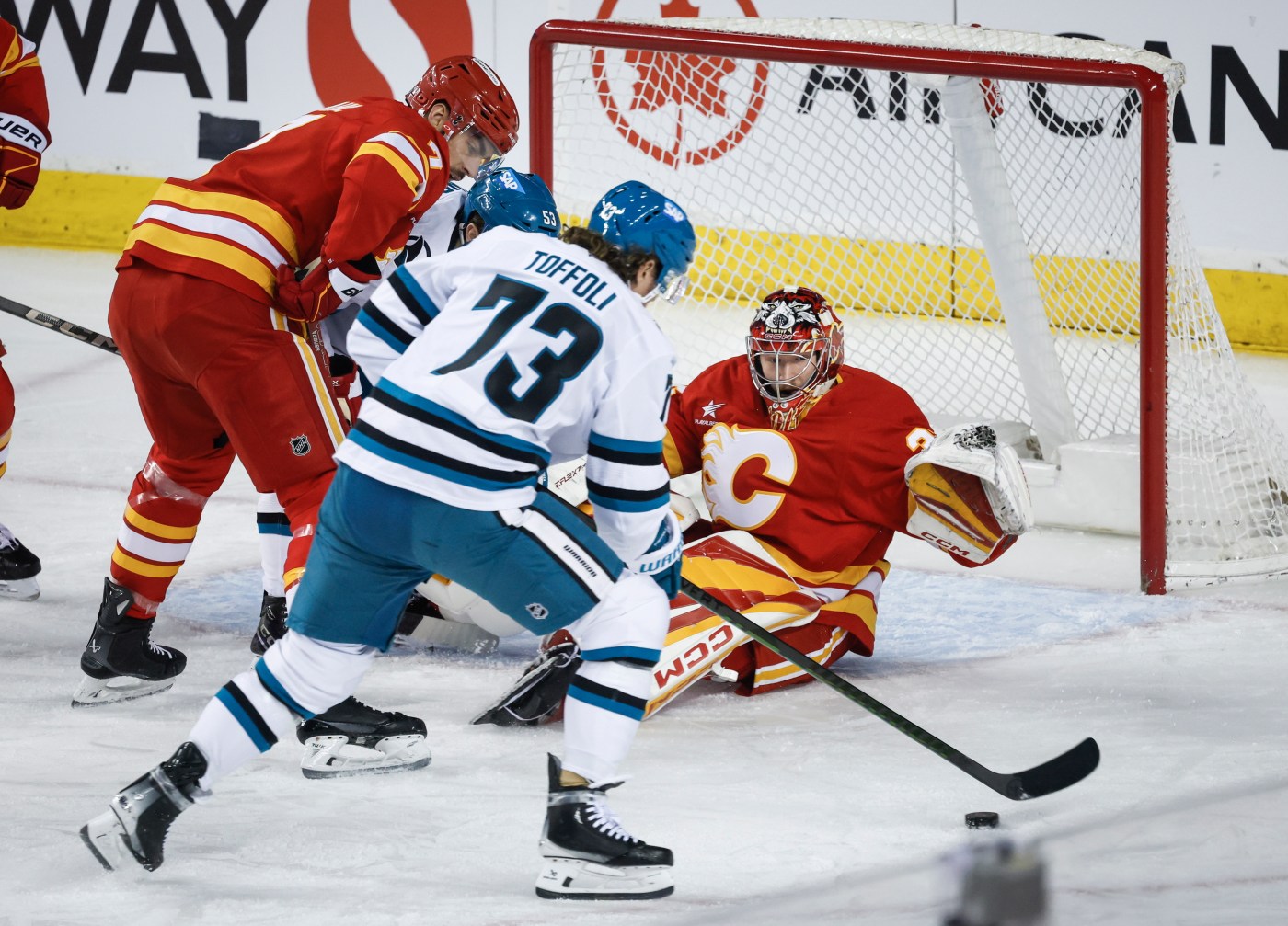San Jose Sharks unable to play spoiler in loss to Calgary Flames
