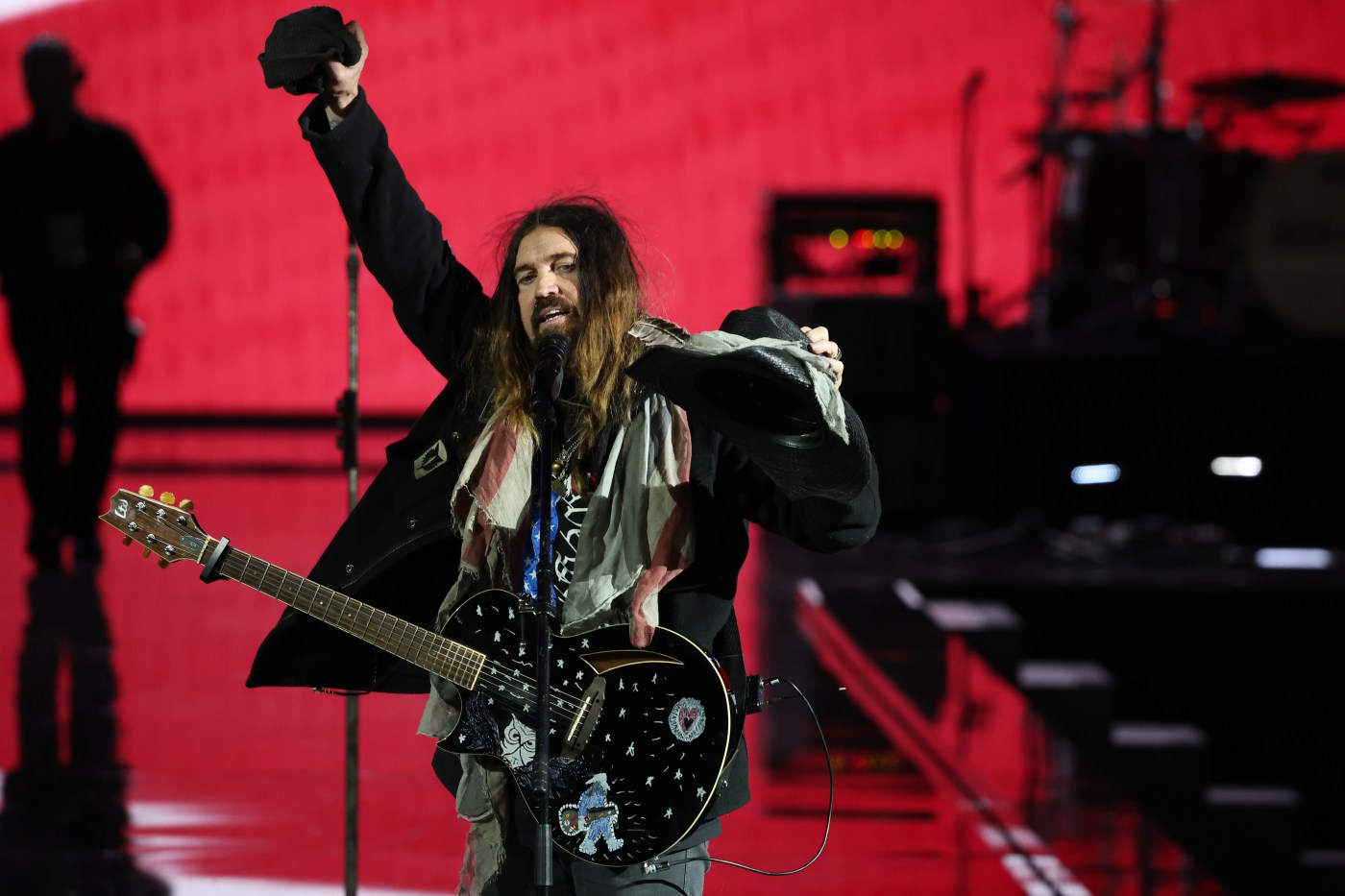 Billy Ray Cyrus? What is Elizabeth Hurley thinking?