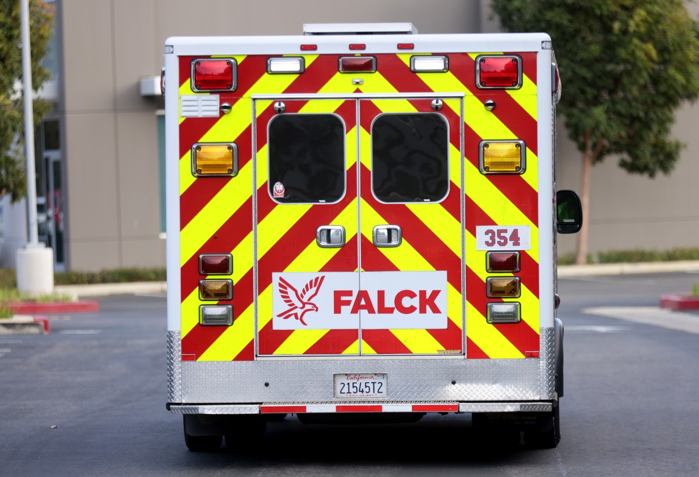Man died in Hayward police custody after EMT injected controversial sedative